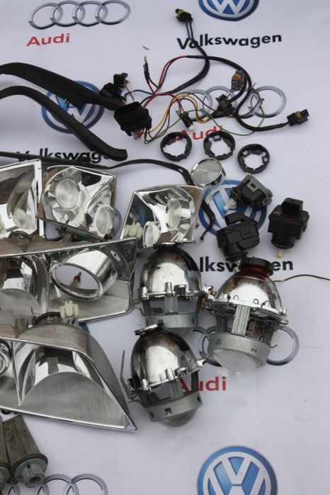 Запчасти детали фар Audi A6 C5 блок розжига, линза, поворотники