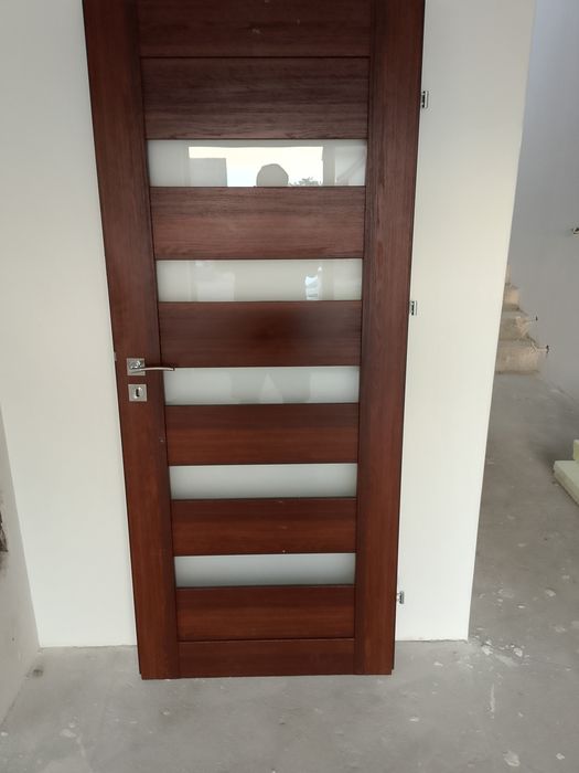 Drzwi 80 plus futryny  regulowane
