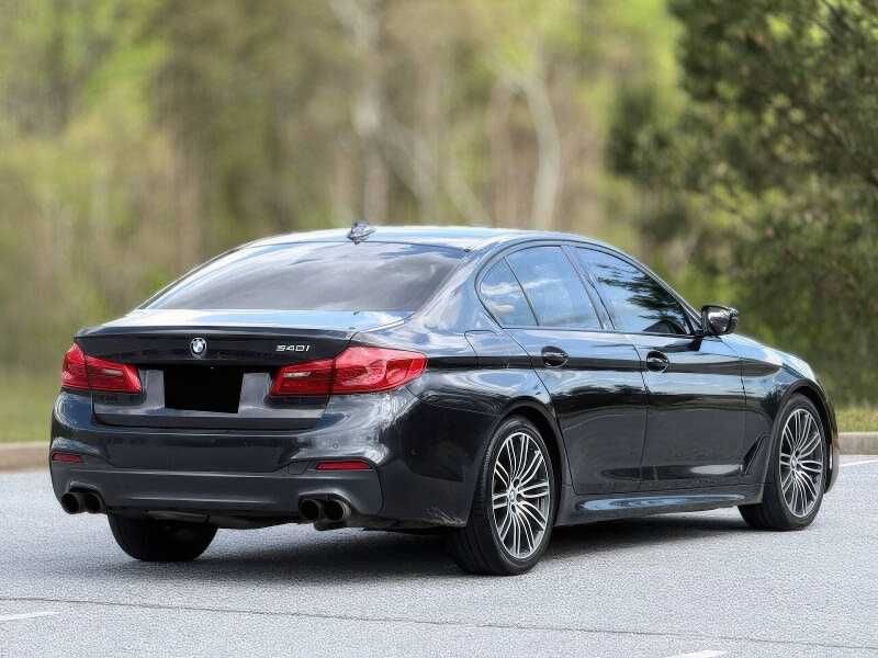 2019 BMW 5 Series 540i