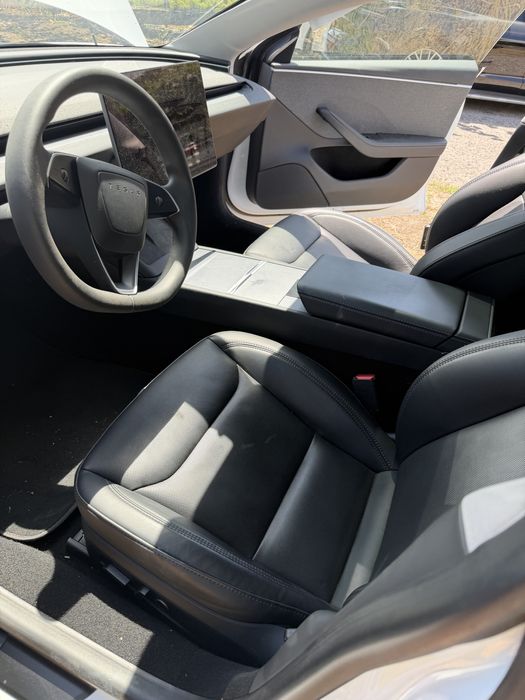 Salvado Tesla model  3 Higlhand   Standart nacional  com 30000km
