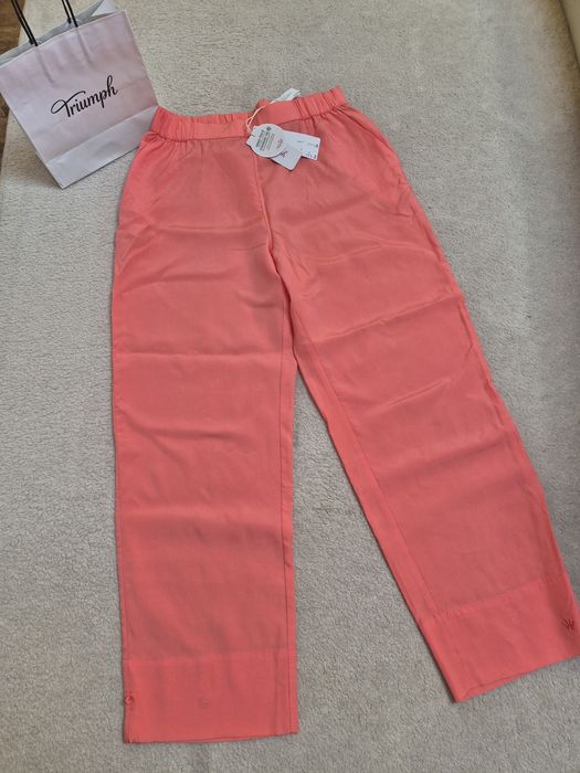 Spodnie damskie  nowe rozmiar 40 lyocel TRIUMPH  na lato
