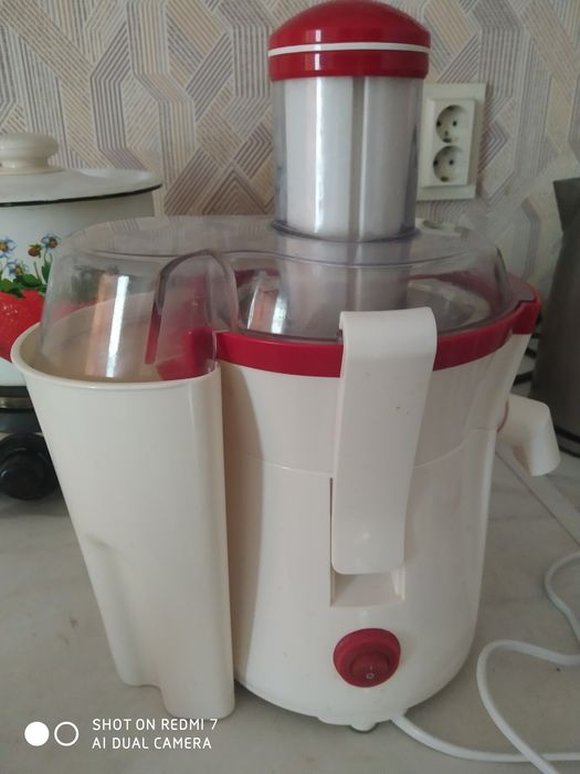 Соковижималка Moulinex