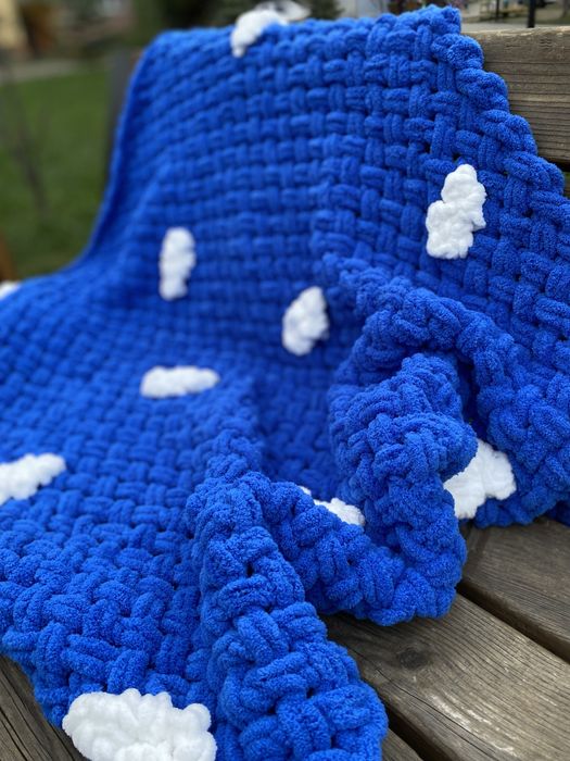 Плюшевий вʼязаний плед