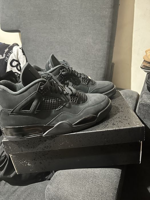 Jordan 4 Black Cat
