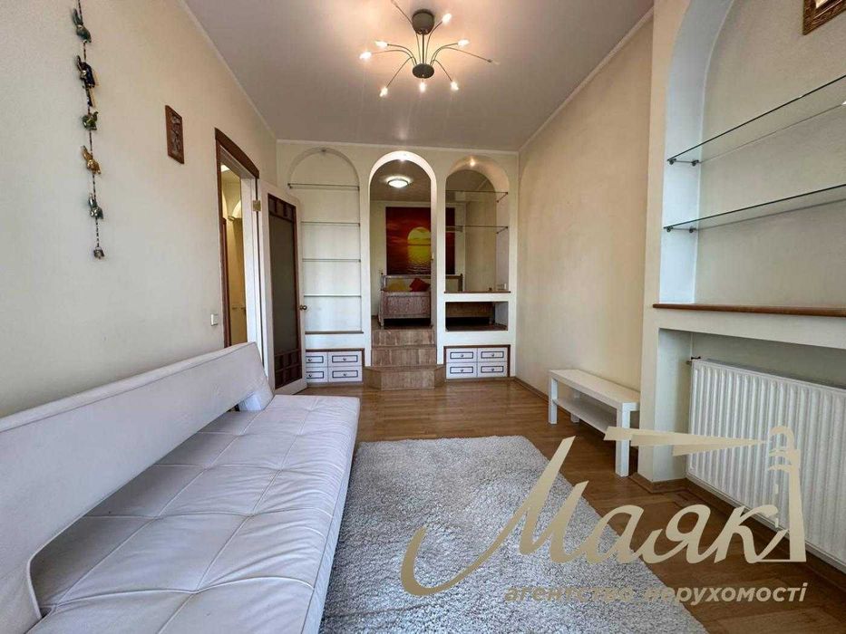 Без% Аренда двухуровневой квартиры по ул.Верхогляда/Драгомирова 4