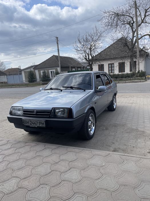 Продам ваз21099 идиал