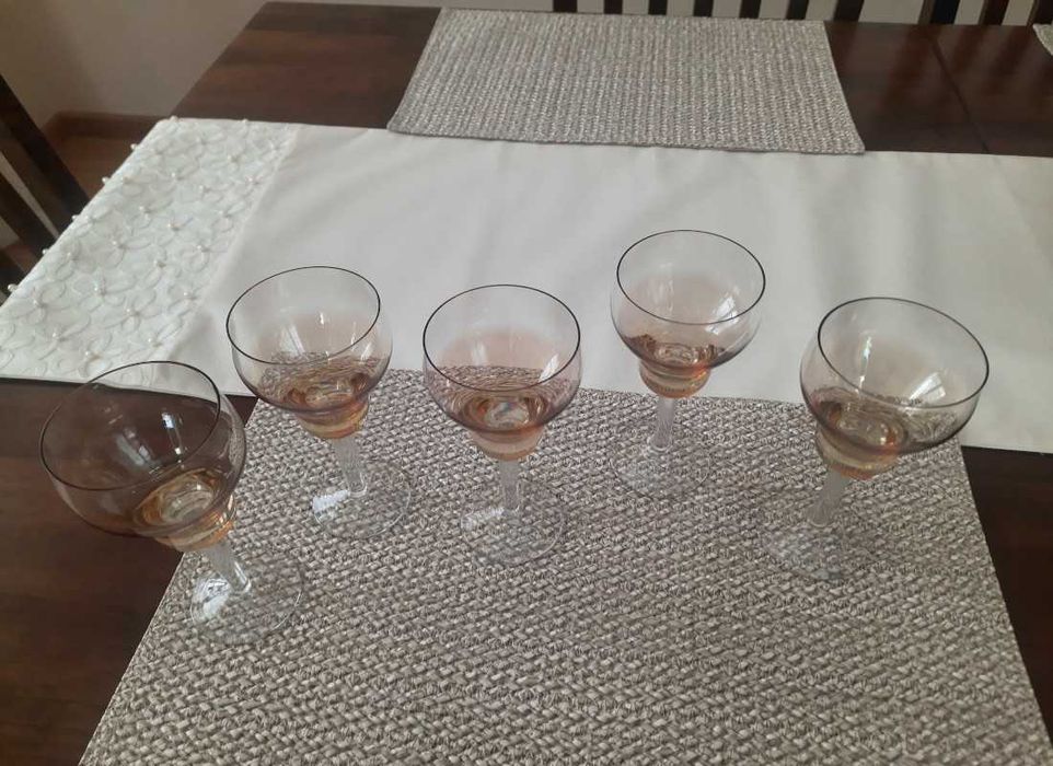 Kieliszki do wina - 5 sztuk