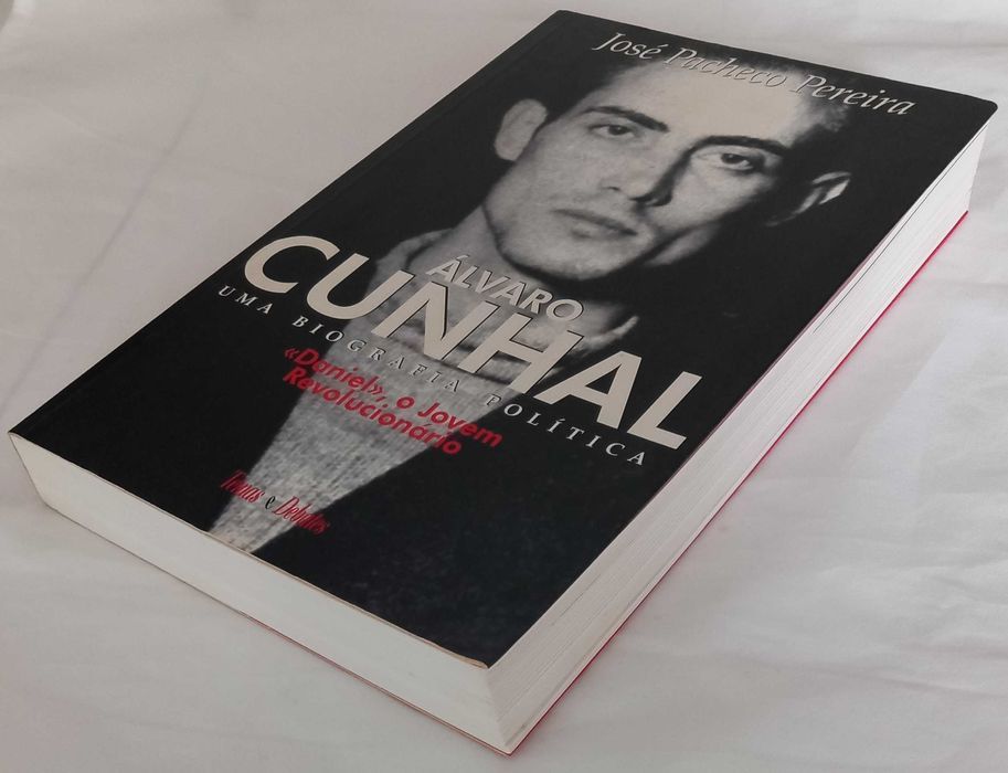 Livro Álvaro Cunhal Uma Biografia Política - Volume 1 de José Pacheco Pereira [Portes Grátis]
