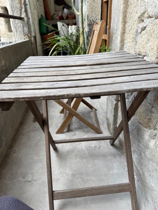 Mesa em teca para jardim