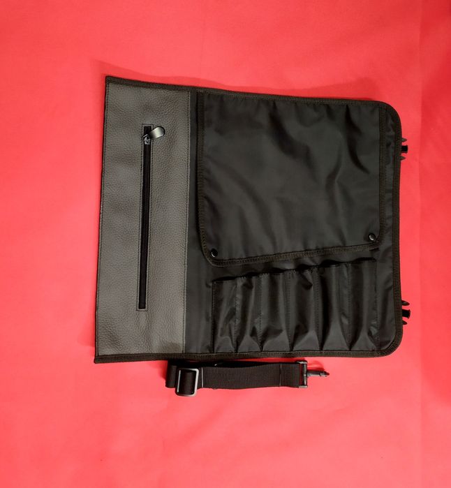 Скрутка с натуральной кожи флотар на 6 ножей , черна ,бежевая , белая ...