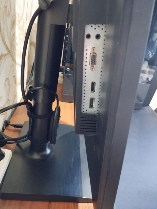 Монітор 24" Samsung FHD IPS