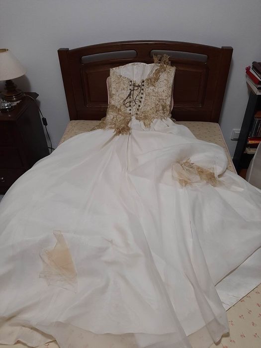 Vestido de Noiva e acessórios