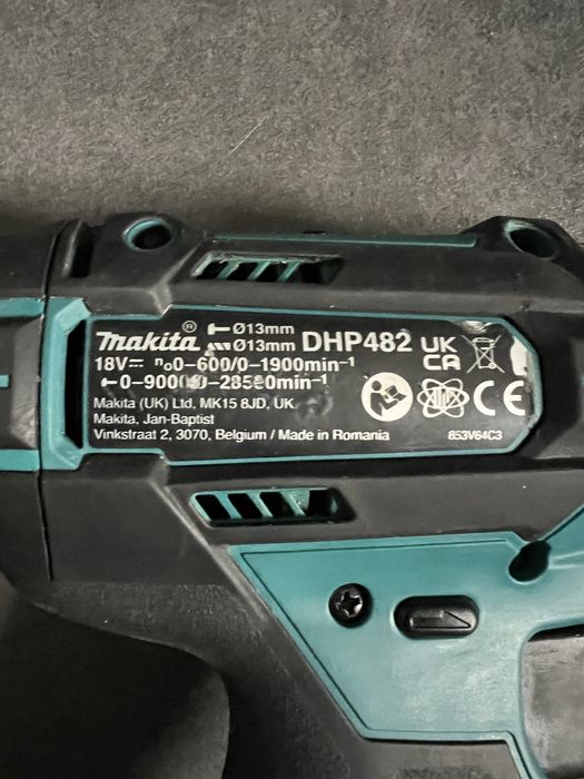 Акум.Ударний шуруповерт +ліхтар Makita DHP482+DML815