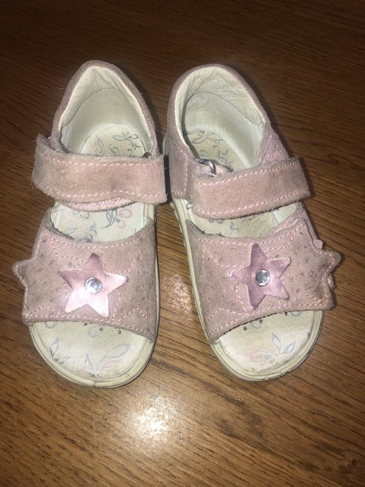 Buty primigi rozmiar 23