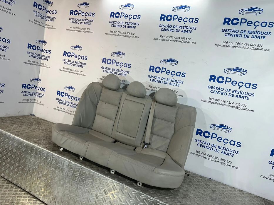 Conjunto Bancos Mercedes W203 Sedan Elétricos Pele Perfurada Original