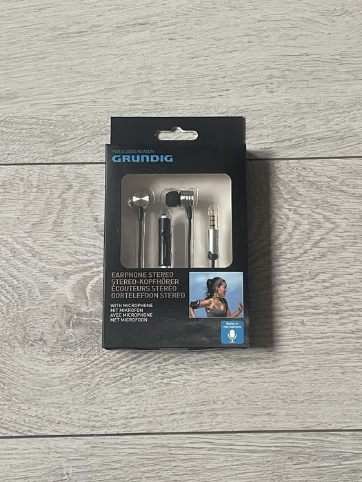 Sluchawki stereo GRUNDIG z mikrofonem 3,5MM