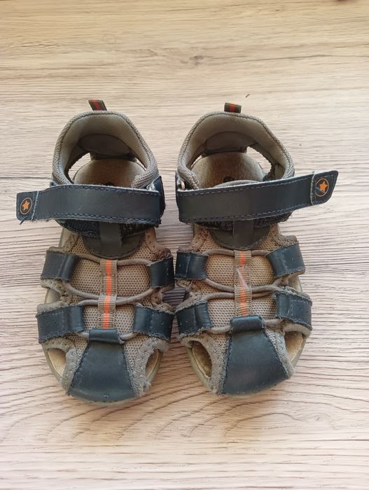 Sandały chłopięce na rzepy r 24