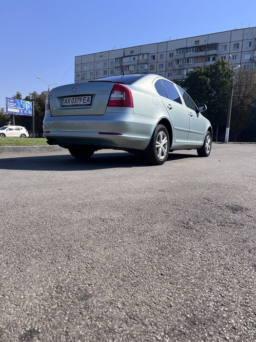 Skoda Octavia 2012 1.8TSI MT