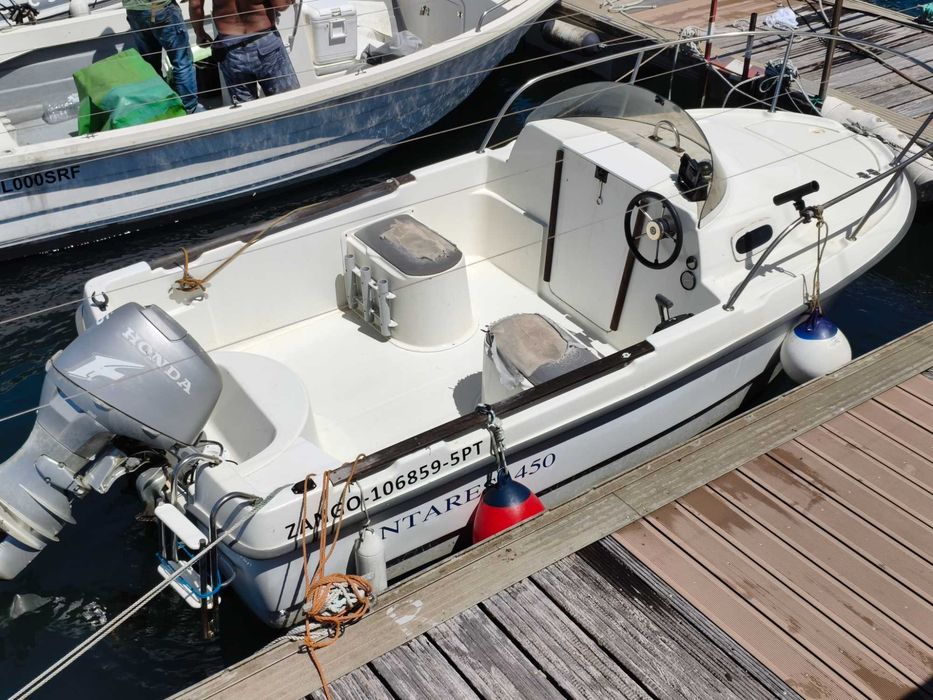 Barco Semi-Cabinado Beneteau Antares 450