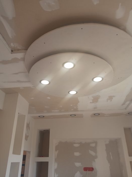 Kominki zabudowy . sufity podwieszane