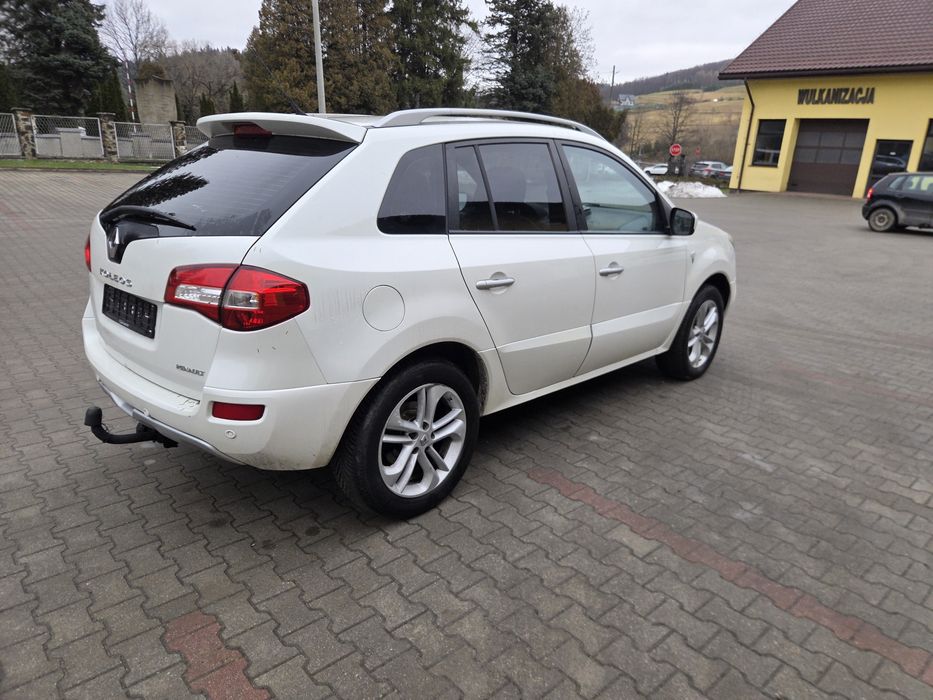 Renault koleos 4x4 biala perła