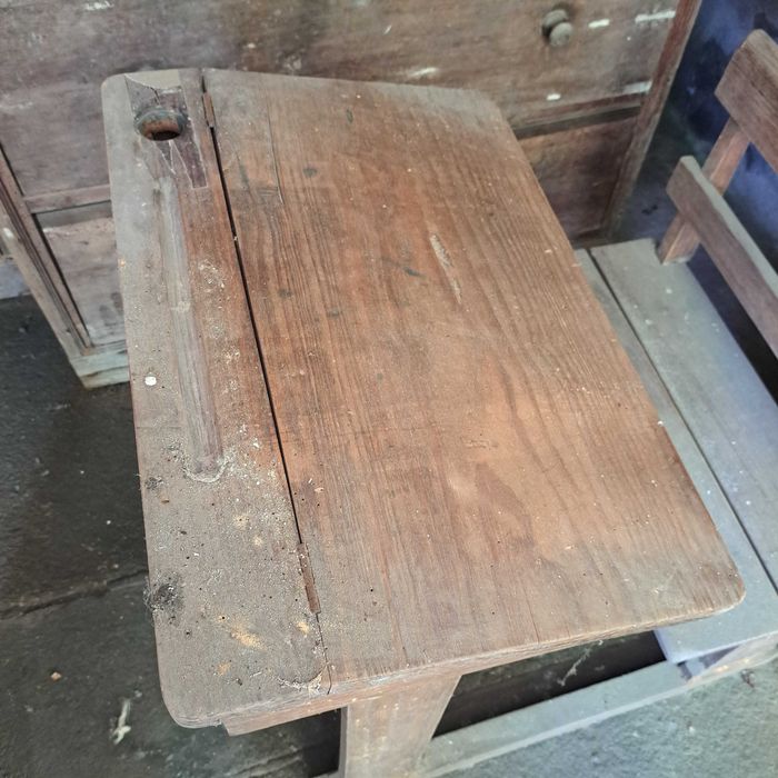 Secretária antiga em Madeira Carteira escolar