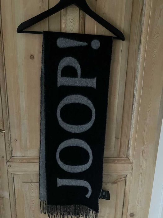 Продам двухсторонний шарф из шерсти и кашемира от JOOP! Jeans