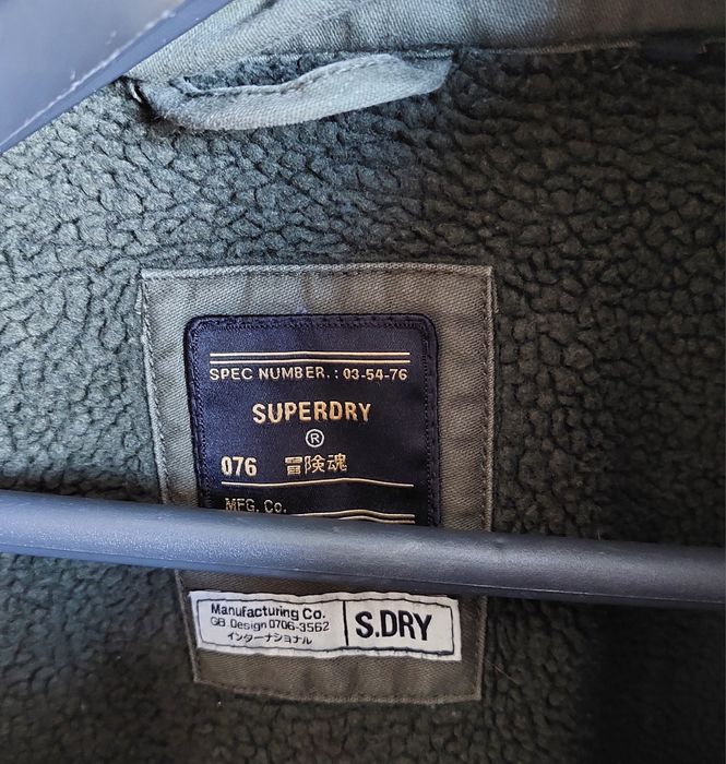 Куртка танкер М65 від бренду SUPERDRY
SUPERDRY. Утеплена.
Стан добрий,