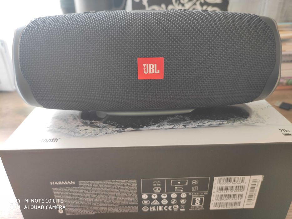 JBL CHARGE 4 - bluetooth