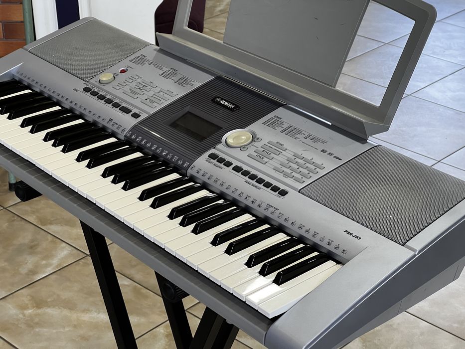 Синтезатор клавіші, електро піаніно Yamaha PSR-293