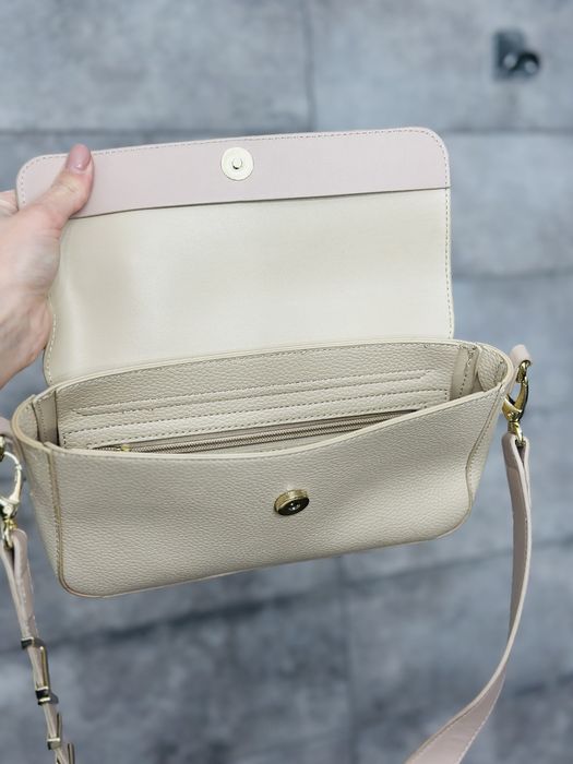 Сумка в стилі valentino