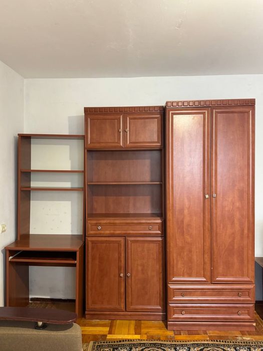 Шафа,/стінка в хорошому стані