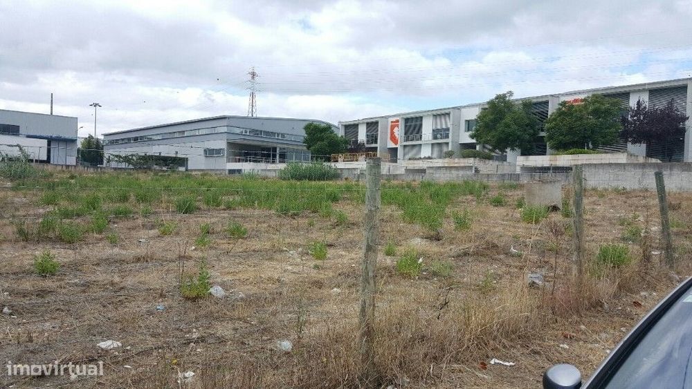 Terreno para venda em Vila Nova da Rainha