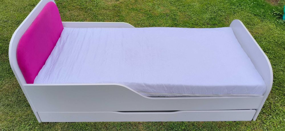 Łóżko dla dziewczynki 180x90