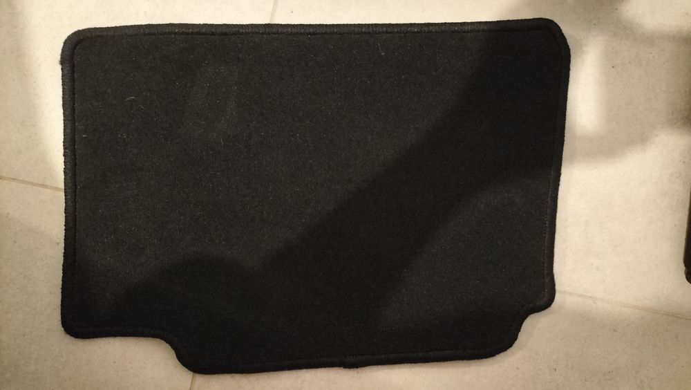 Dywaniki Toyota Yaris 2024