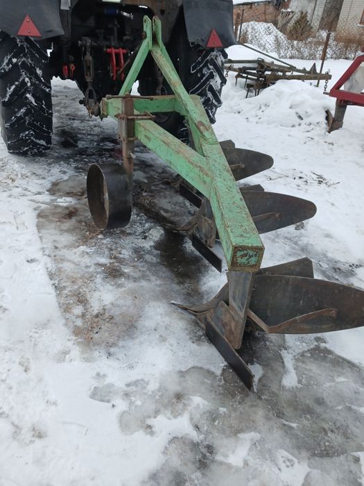 Продам плуг 3-35 стан ідеальний..