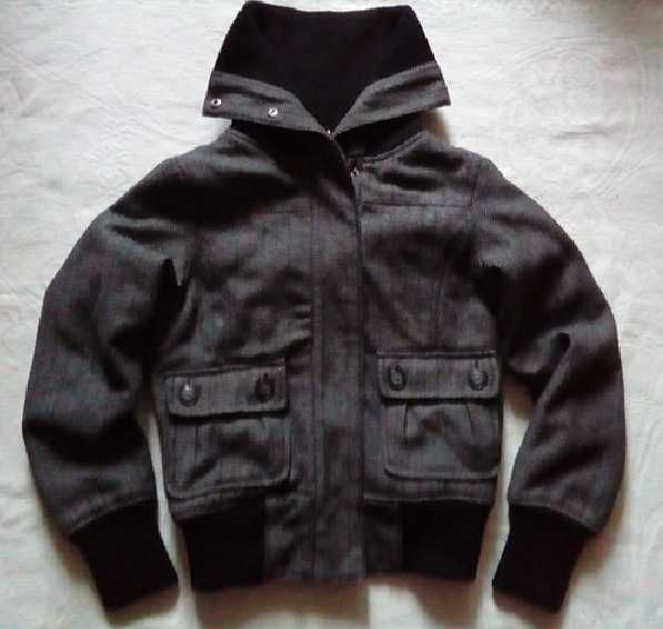 Женская куртка бомбер Amisu