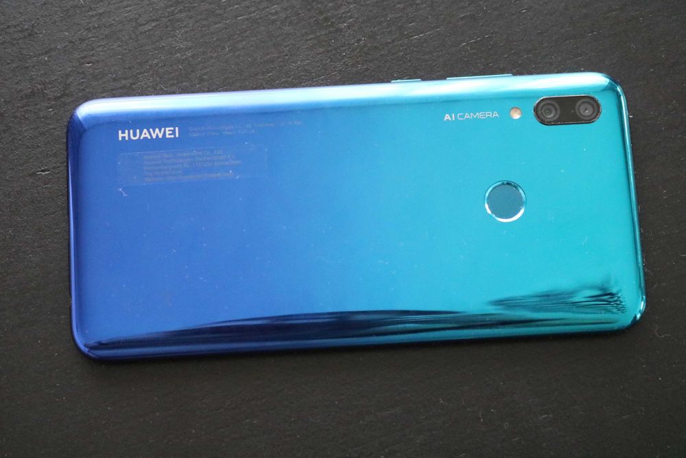Смартфон Huawei P Smart 2019 (POT LX1) б/в з пошкодженням