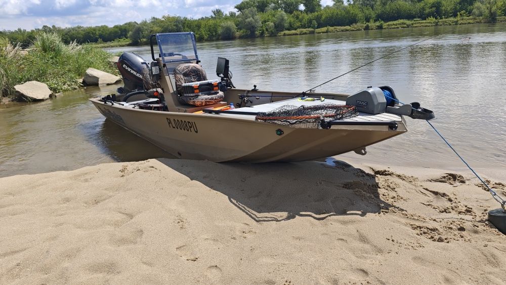 Sprzedam Łódź aluminiową płaskodenną Bass Tracker 165 Zamiana