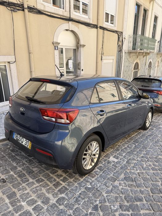 KIA RIO 2017 Azul — photo 5