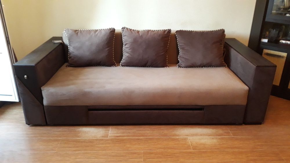 Перетяжка мебели на дому