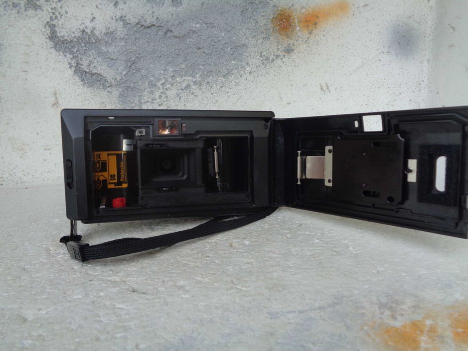 KODAK Maquina fotografica compacta S300MC