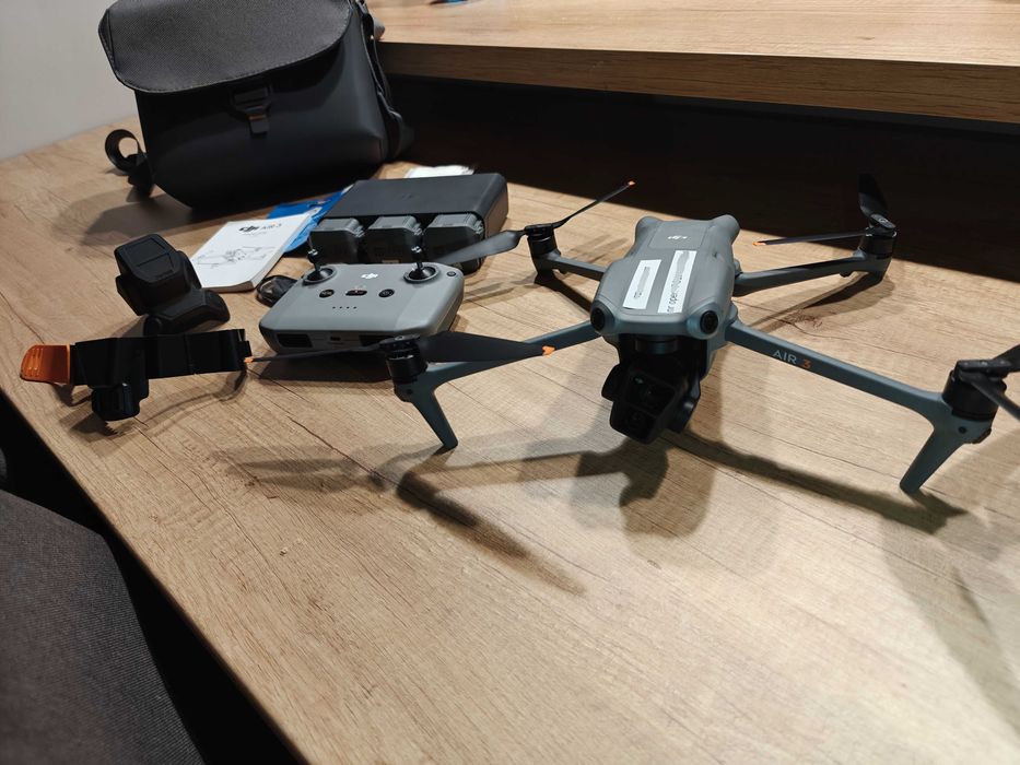 DJI Air 3 Fly More Combo + Care Refresh 11/05/2027