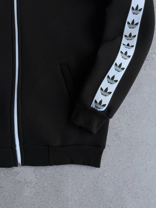 Костюм Adidas лампас: кофта-штани Зима 2 пари шкарпеток у подарунок
2