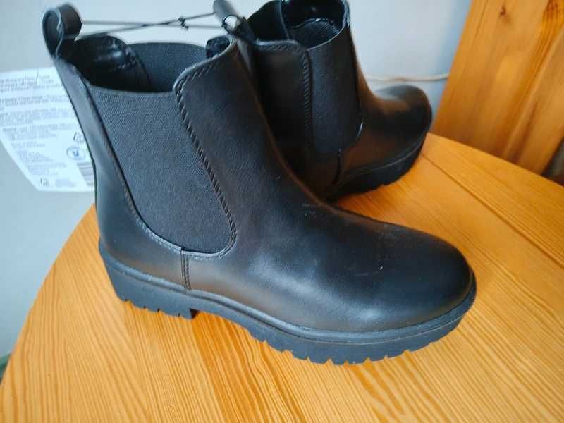 Nowe botki Cleve rozmiar 39 Okazja