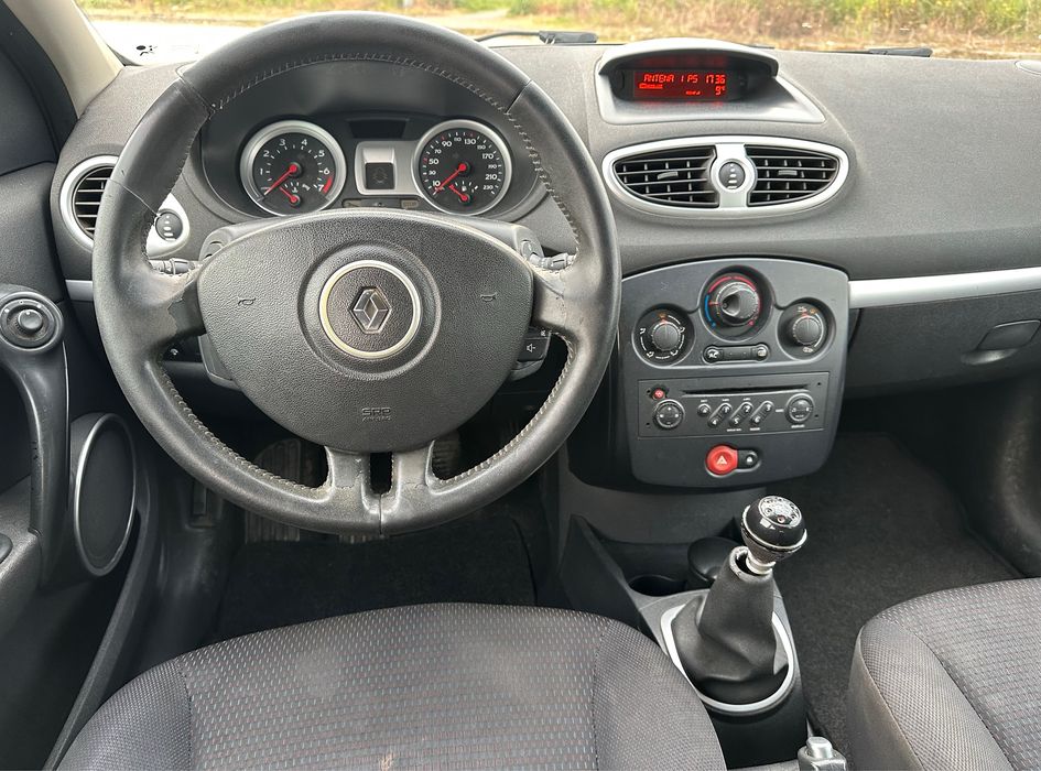 Renault Clio 1.2 16v - 100cv - 2008/12