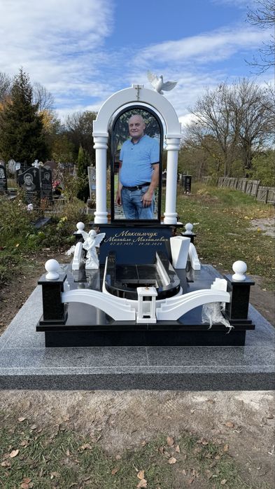 Памятники від виробника з встановленням по всій Україні