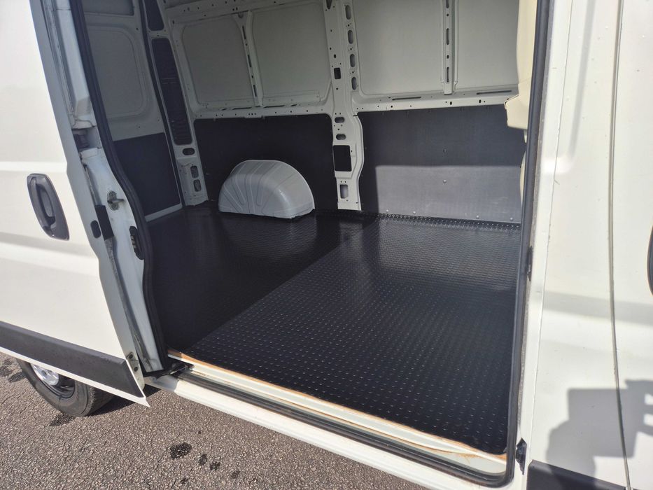 Peugeot Boxer 2.0 Blue HDI L2H2 Active