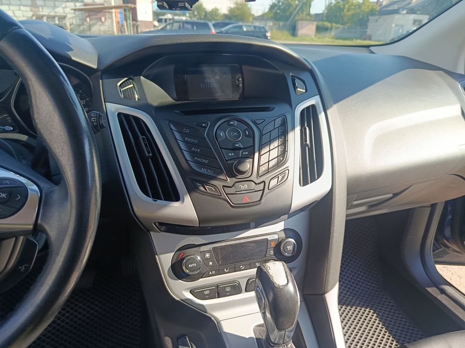 Ford Focus 2011 автомат 2.0