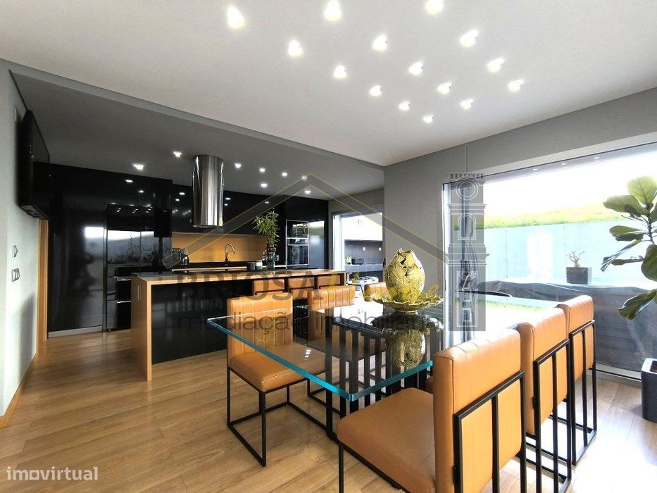 Moradia T5 + 1 em Antanhol, Coimbra